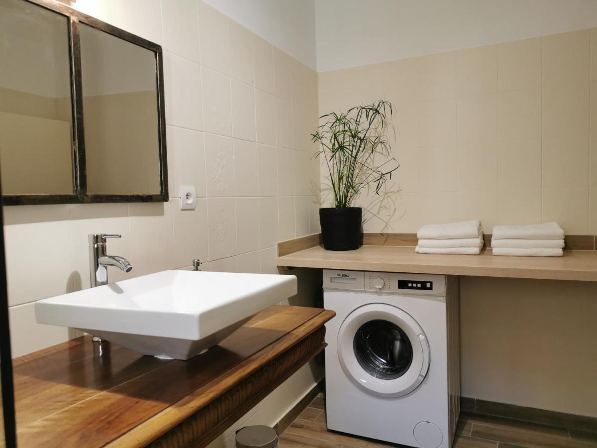 L'Althea Apartment Carcassonne Bagian luar foto